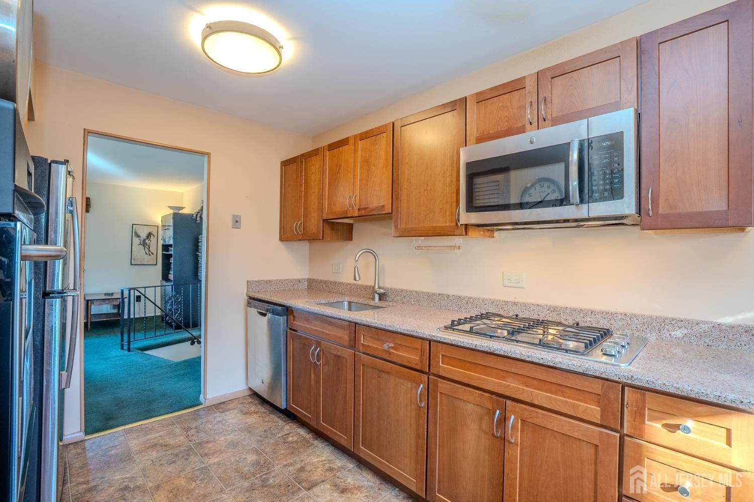 Franklin Twsp, New Jersey, 08873, United States, 4 Bedrooms Bedrooms, ,3 BathroomsBathrooms,Residential,For Sale,2005742