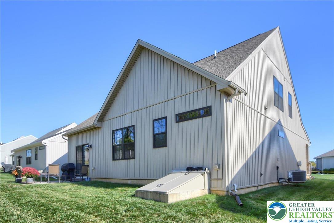 Upper Milford Twp, Pennsylvania, 18049, United States, 3 Bedrooms Bedrooms, ,3 BathroomsBathrooms,Residential,For Sale,1960503