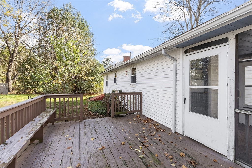 Littleton, Massachusetts, 01460, United States, 3 Bedrooms Bedrooms, ,1 BathroomBathrooms,Residential,For Sale,1991469