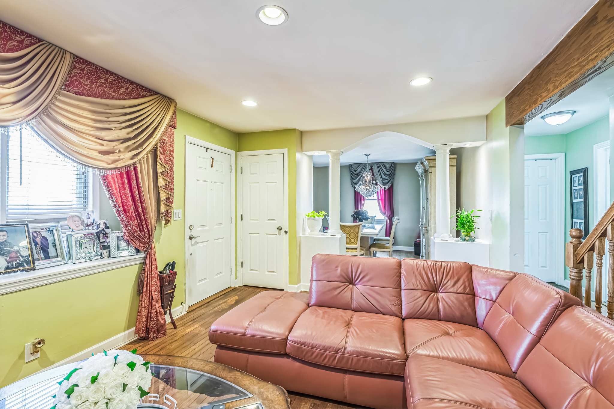 Elmwood Park, New Jersey, 07407, United States, 4 Bedrooms Bedrooms, ,3 BathroomsBathrooms,Residential,For Sale,1921760