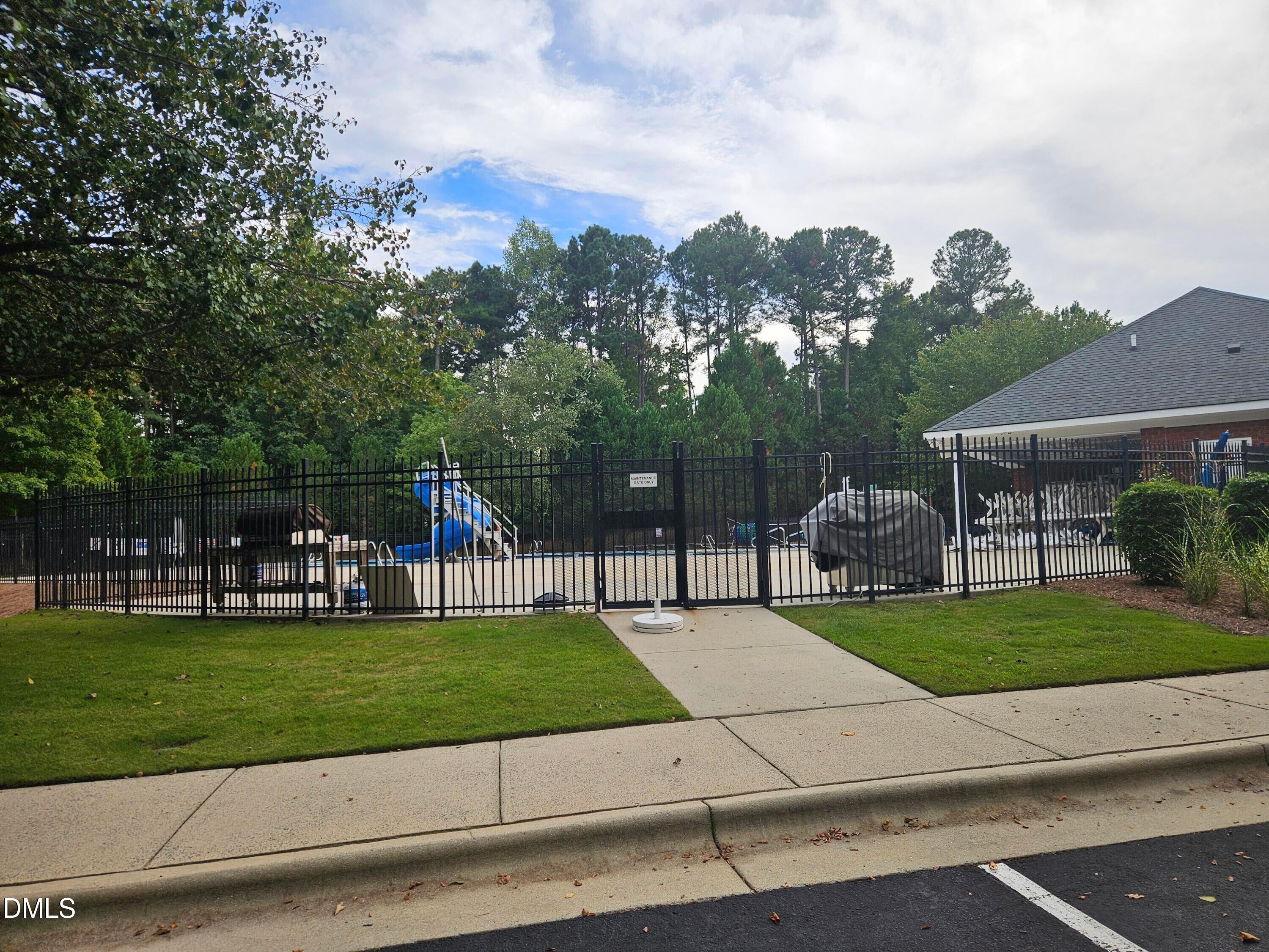 Apex, North Carolina, 27502, United States, 4 Bedrooms Bedrooms, ,4 BathroomsBathrooms,Residential,For Sale,1986214