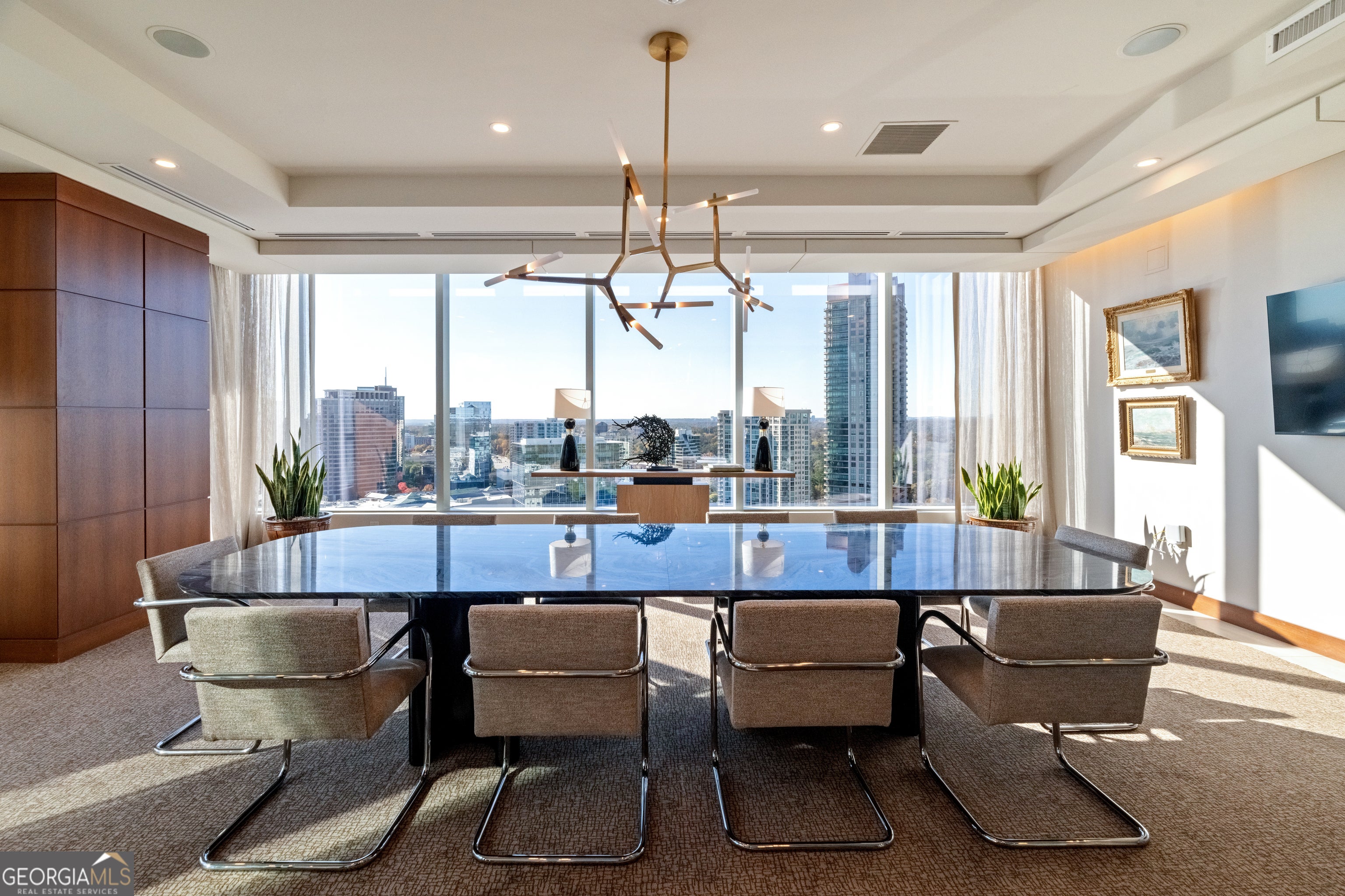 Atlanta, Georgia, 30326, United States, 3 Bedrooms Bedrooms, ,4 BathroomsBathrooms,Residential,For Sale,1858951