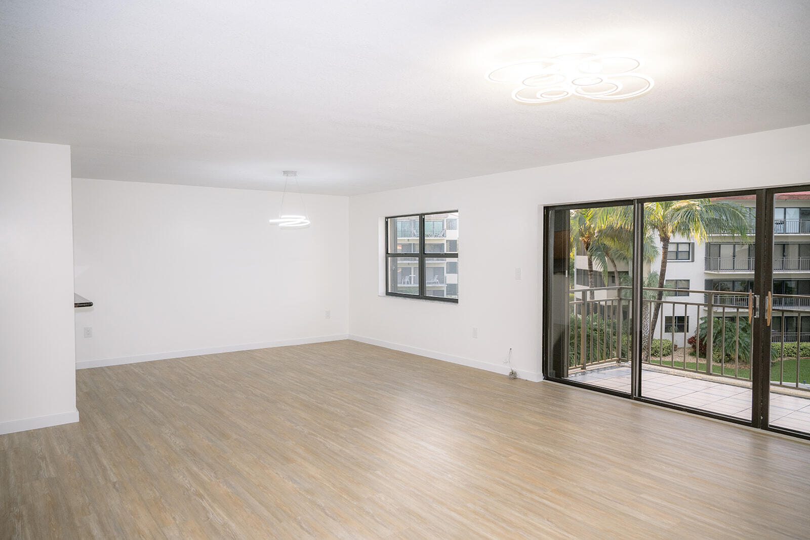 KEY LARGO, Florida, 33037, United States, 3 Bedrooms Bedrooms, ,2 BathroomsBathrooms,Residential,For Sale,1913329