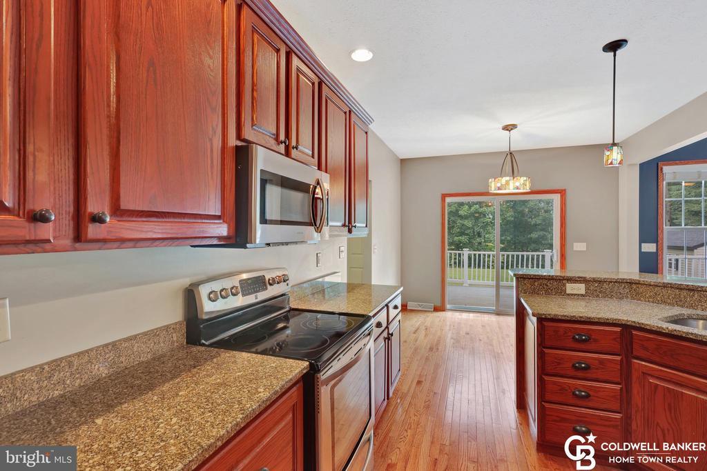 RIDGELEY, West Virginia, 26753, United States, 4 Bedrooms Bedrooms, ,3 BathroomsBathrooms,Residential,For Sale,1940316
