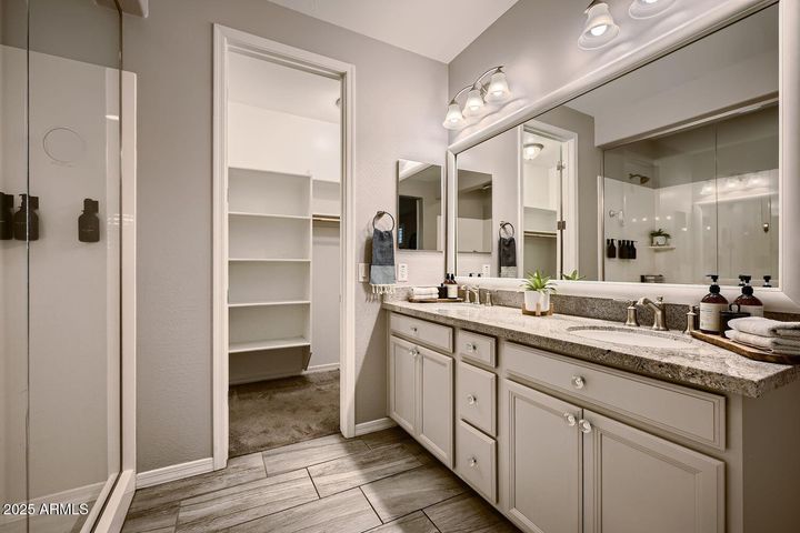 Peoria, Arizona, 85383, United States, 3 Bedrooms Bedrooms, ,2 BathroomsBathrooms,Residential,For Sale,1944970