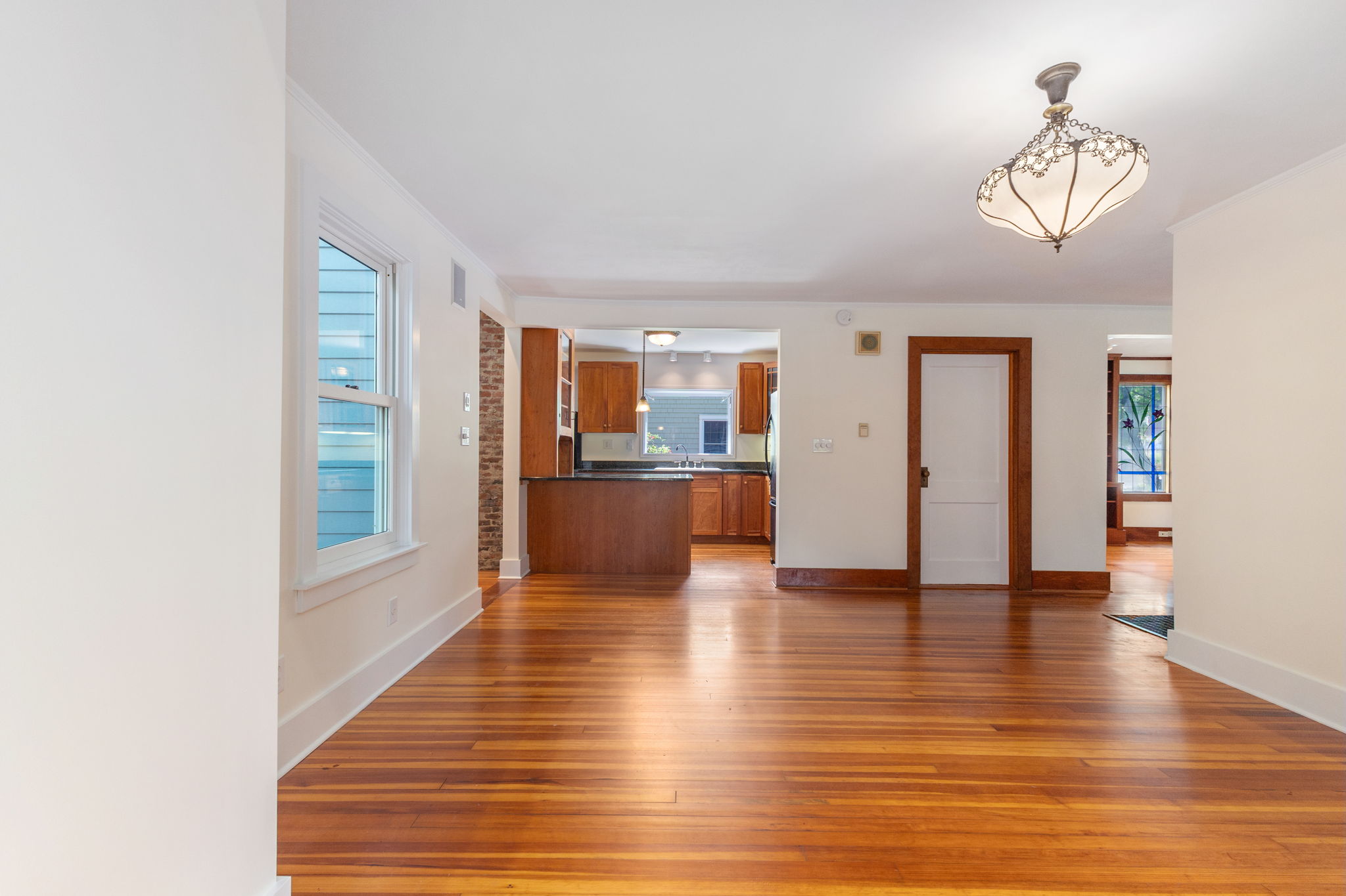  6 Pinewood Avenue, Saratoga Springs, NY, 12866 - 物件實景