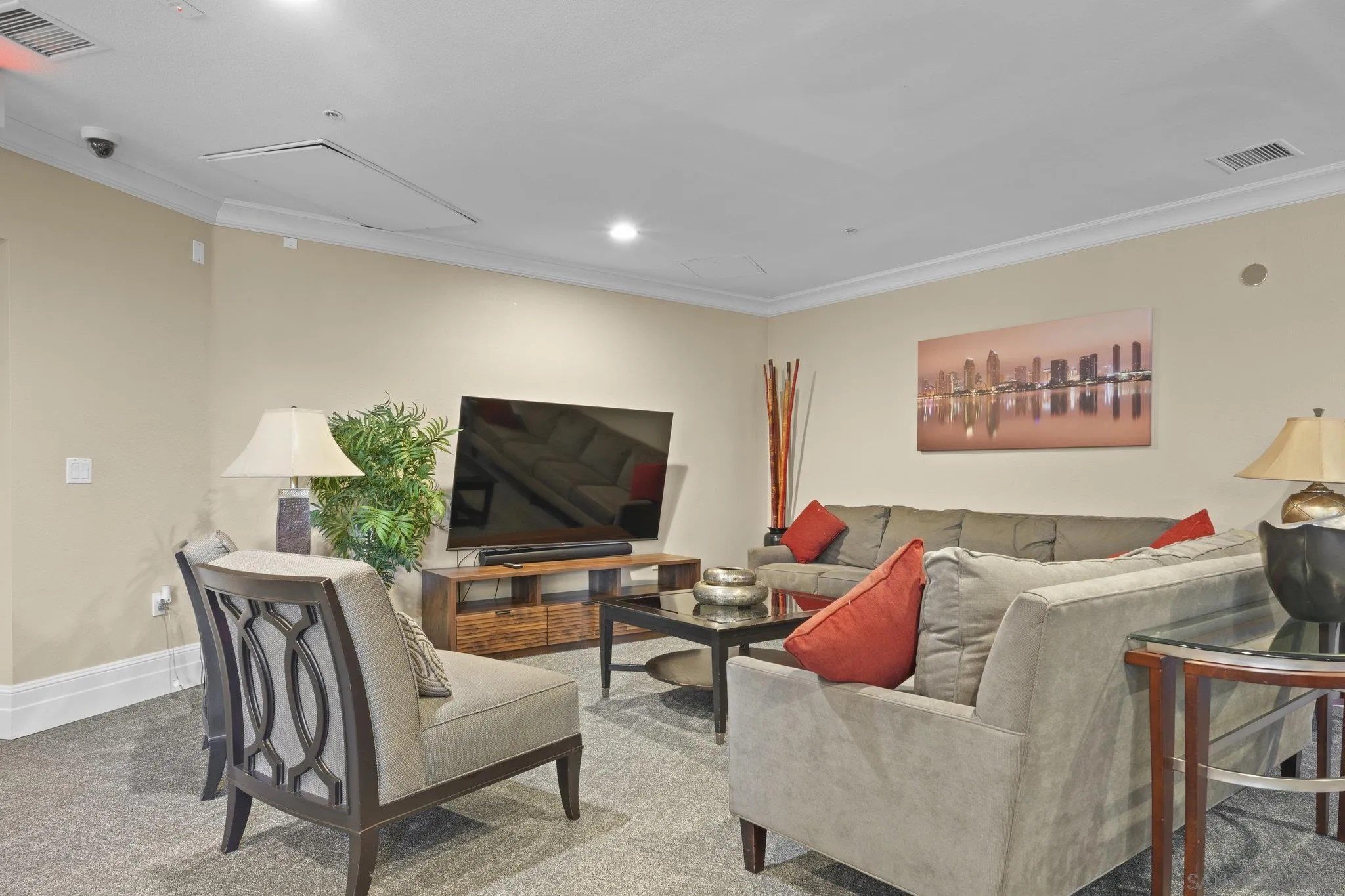 San Diego, California, 92101, United States, 1 Bedroom Bedrooms, ,1 BathroomBathrooms,Residential,For Sale,1951251