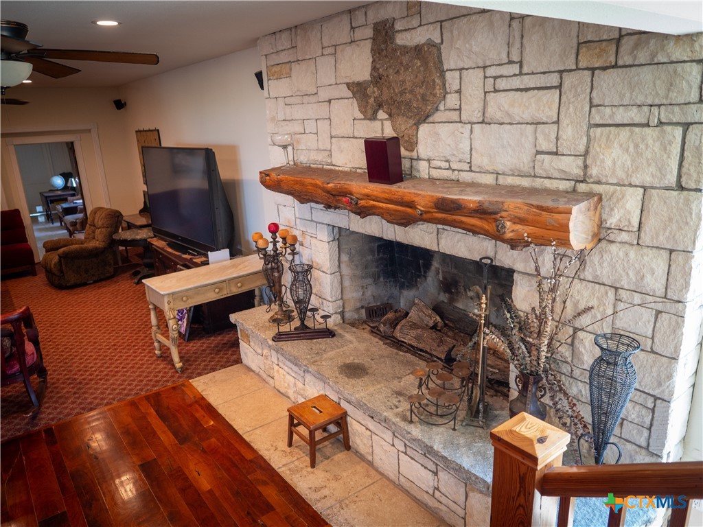 Edna, Texas, 77957, United States, 5 Bedrooms Bedrooms, ,5 BathroomsBathrooms,Residential,For Sale,1770365