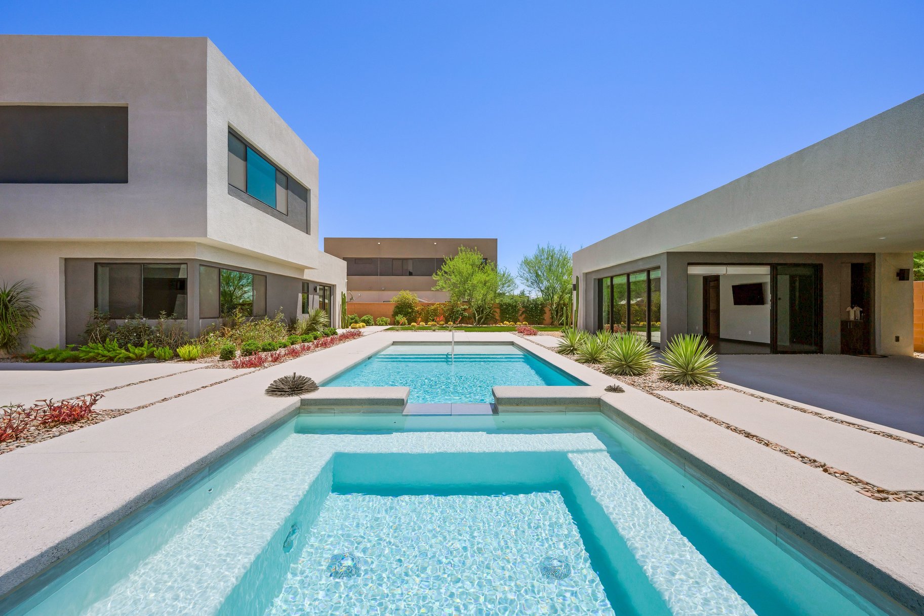  Private Contemporary Masterpiece in Las Vegas