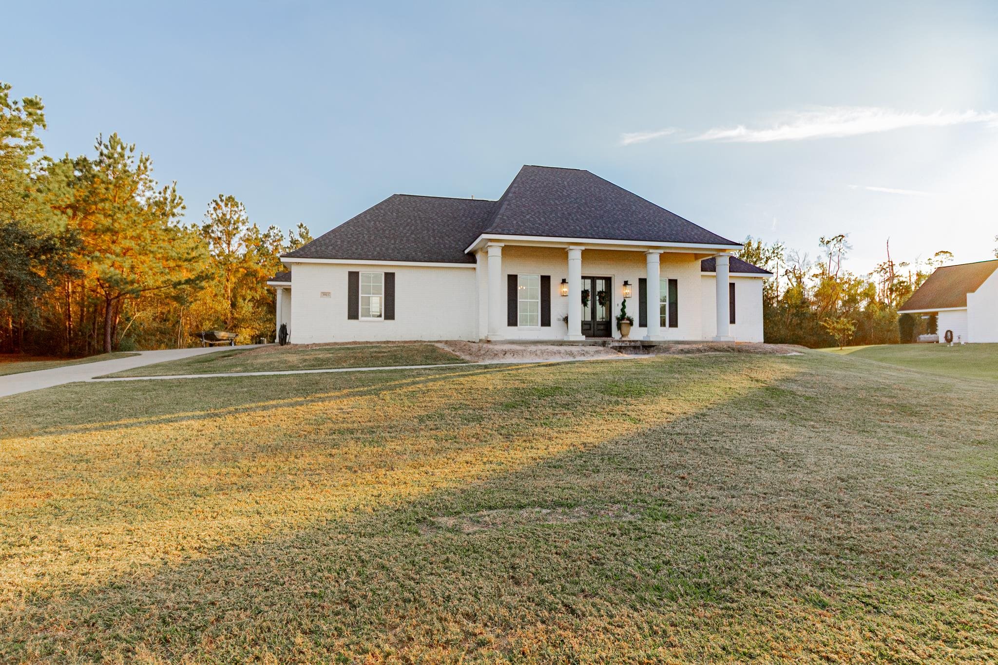 Lake Charles, Louisiana, 70605, United States, 4 Bedrooms Bedrooms, ,3 BathroomsBathrooms,Residential,For Sale,2000075