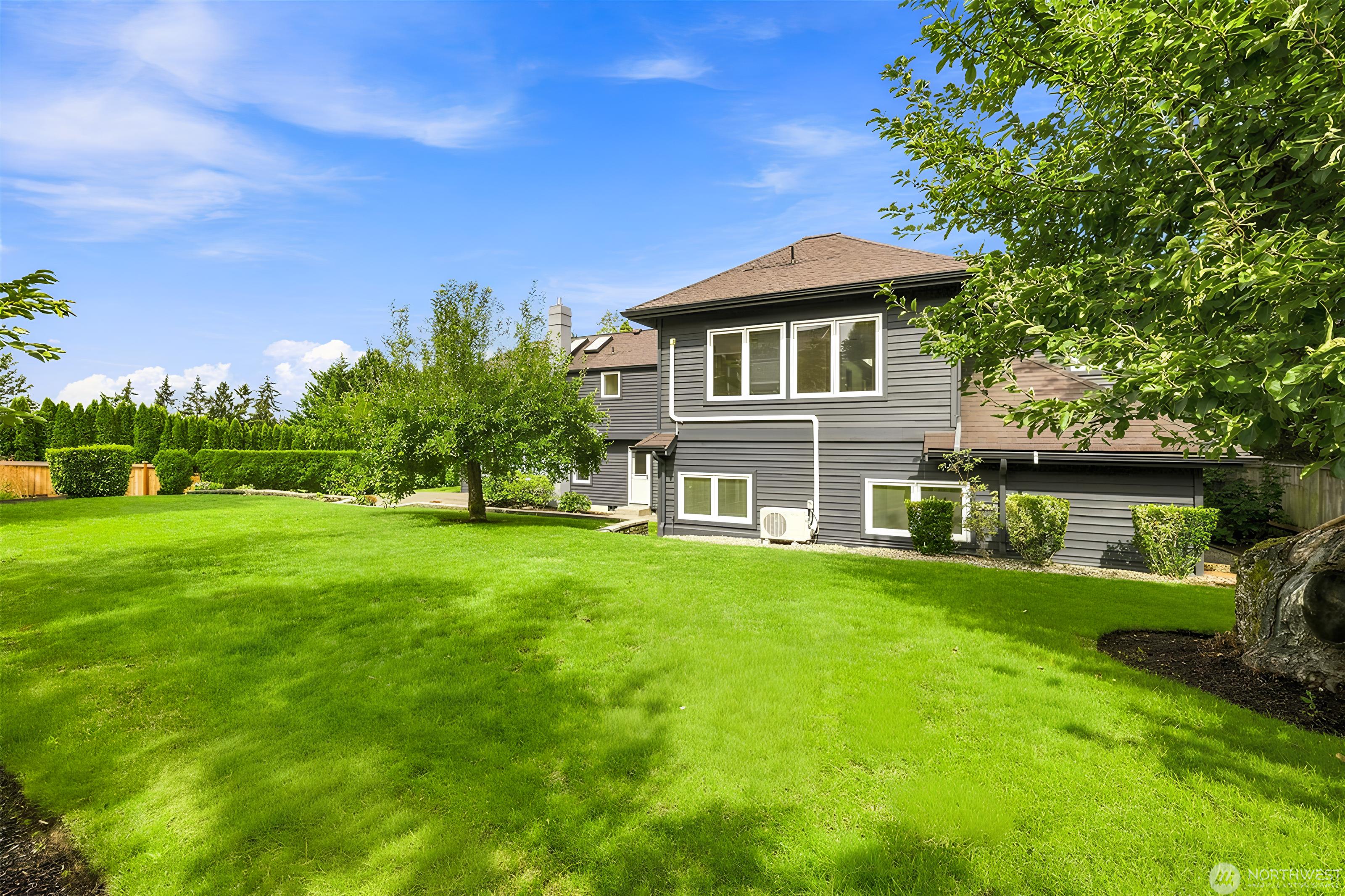  834 84th Avenue Northeast, Medina, WA 98039 - 物件實景