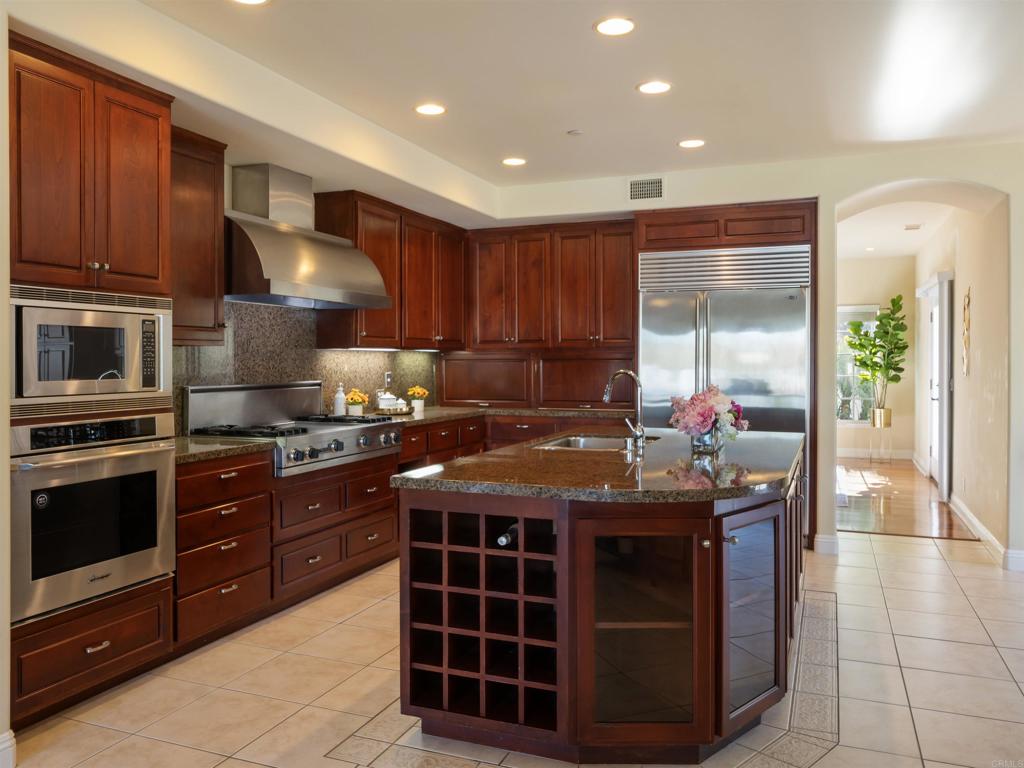 Vista, California, 92084, United States, 5 Bedrooms Bedrooms, ,4 BathroomsBathrooms,Residential,For Sale,1805351