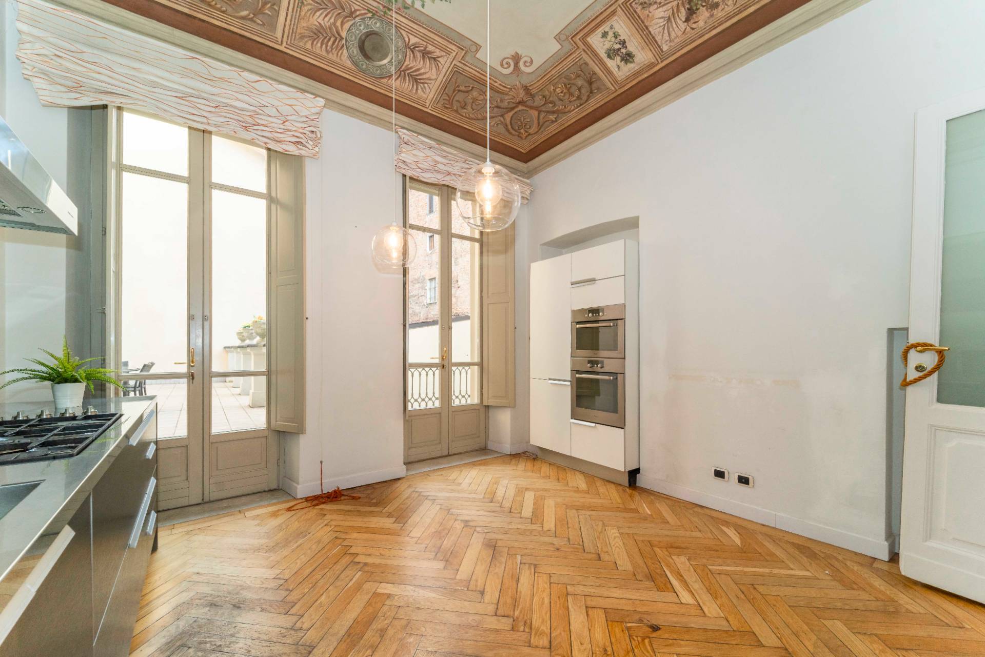 Torino, Torino, 10100, IT, 3 Bedrooms Bedrooms, ,4 BathroomsBathrooms,Residential,For Sale,1989307