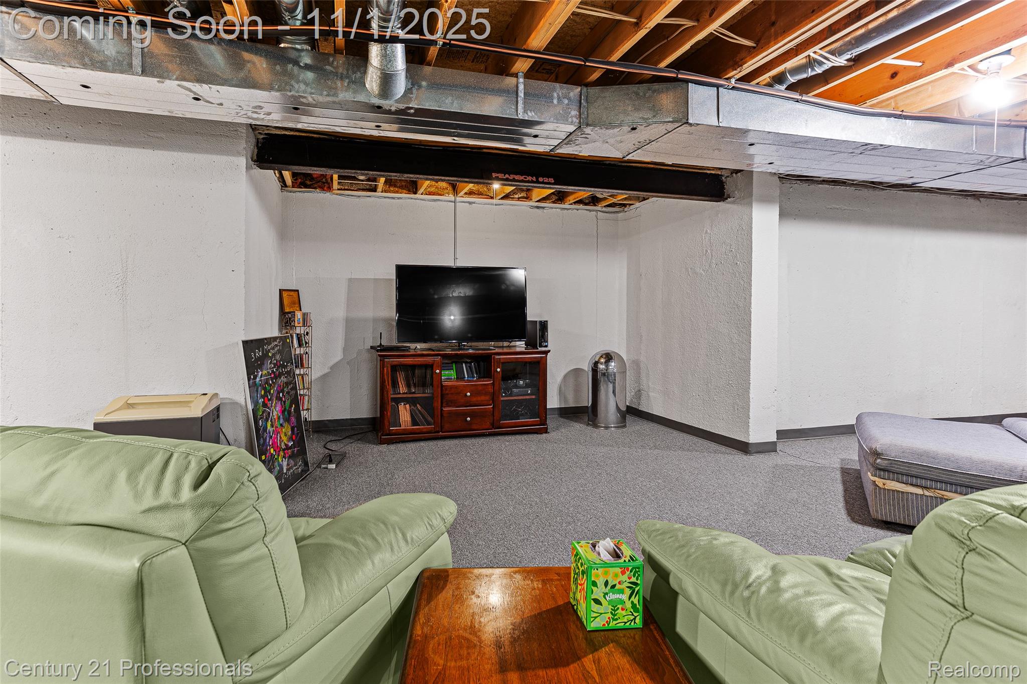 FarmingtonHills, Michigan, 48331, United States, 3 Bedrooms Bedrooms, ,3 BathroomsBathrooms,Residential,For Sale,1983371