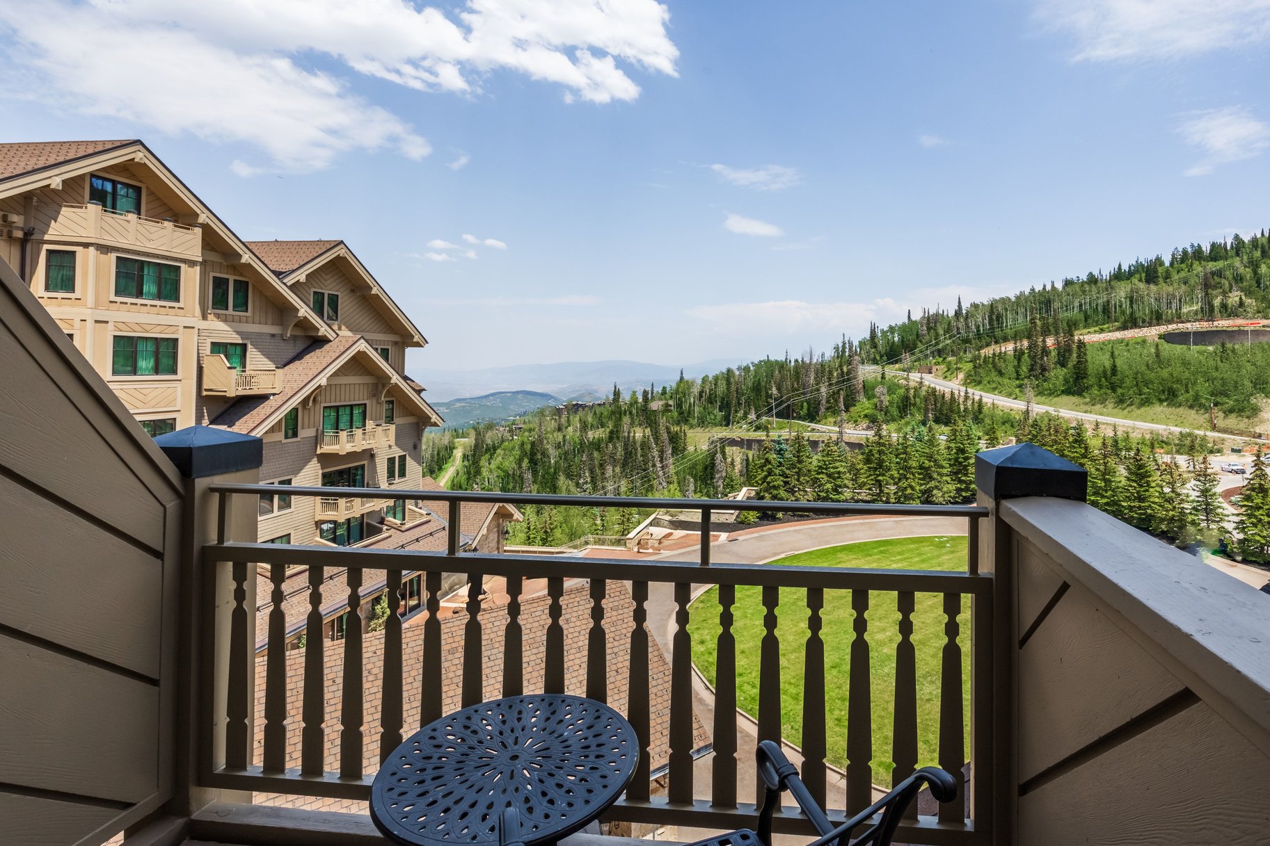  Warmth, reimagined at Altitude, 2 Bedroom + Den, Montage Residences Deer Valley - 物件實景