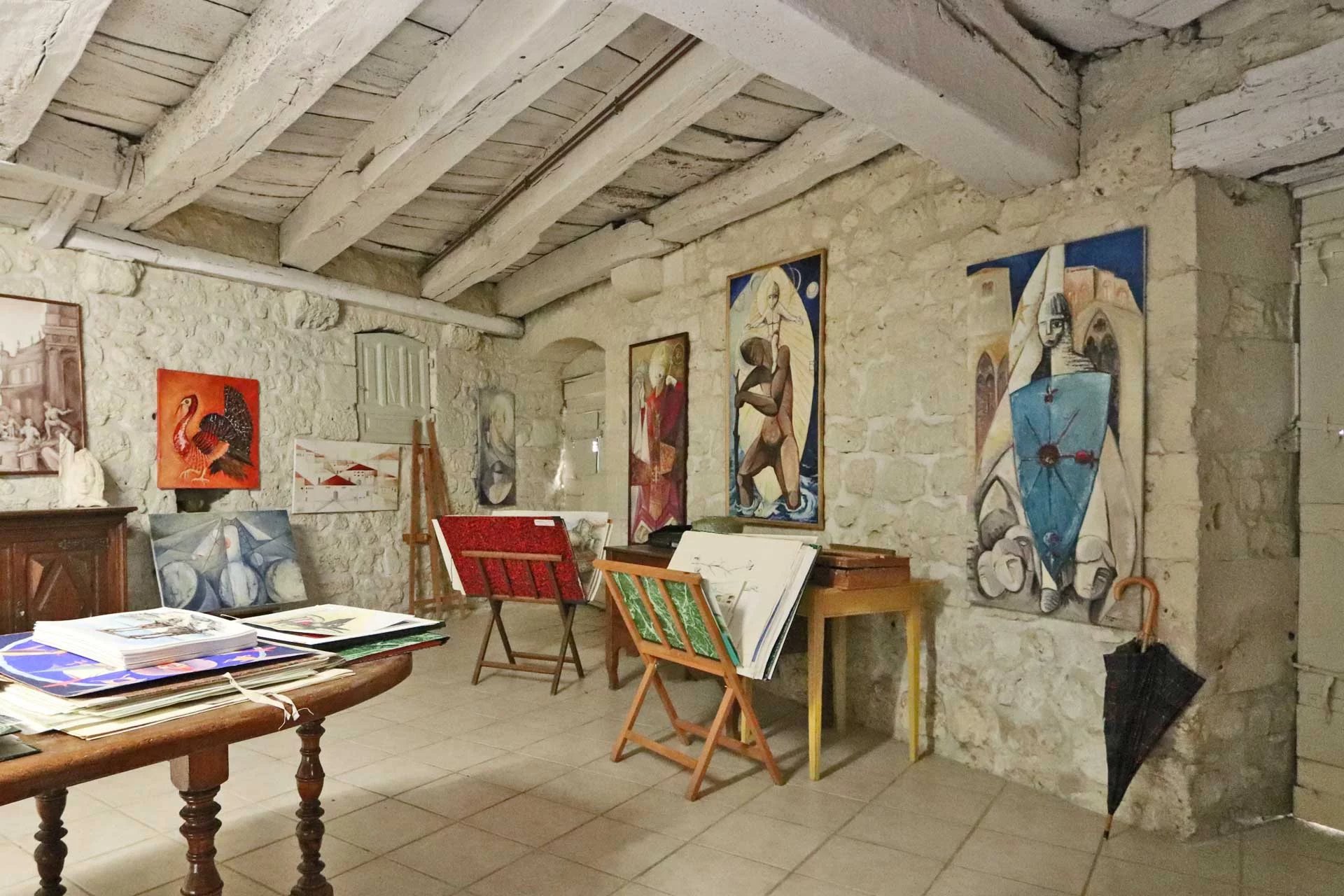 Bergerac, New Aquitaine, 24100, FR, 4 Bedrooms Bedrooms, ,3 BathroomsBathrooms,Residential,For Sale,1996002