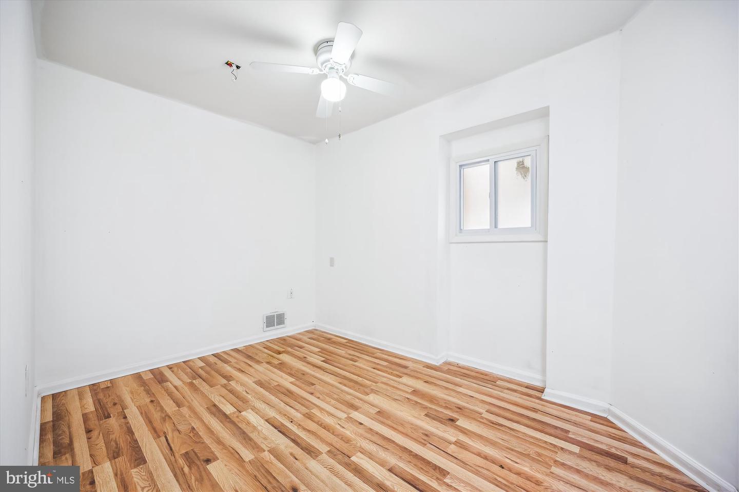 Silver Spring, Maryland, 20903, United States, 4 Bedrooms Bedrooms, ,2 BathroomsBathrooms,Residential,For Sale,1906591