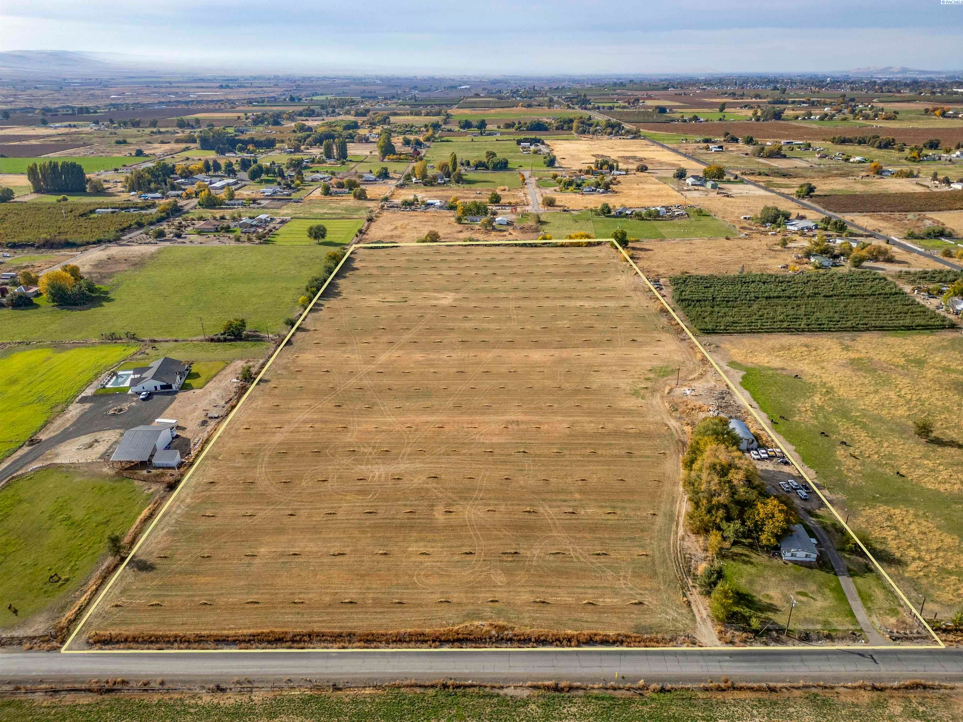 Prosser, Washington, 99350, United States, 3 Bedrooms Bedrooms, ,2 BathroomsBathrooms,Residential,For Sale,1981209