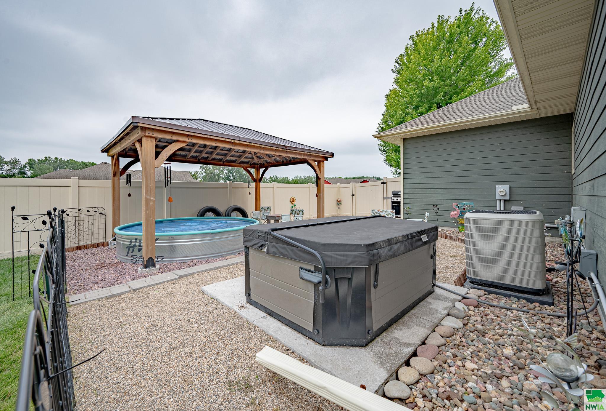 South Sioux City, Nebraska, 68776, United States, 4 Bedrooms Bedrooms, ,3 BathroomsBathrooms,Residential,For Sale,1973748