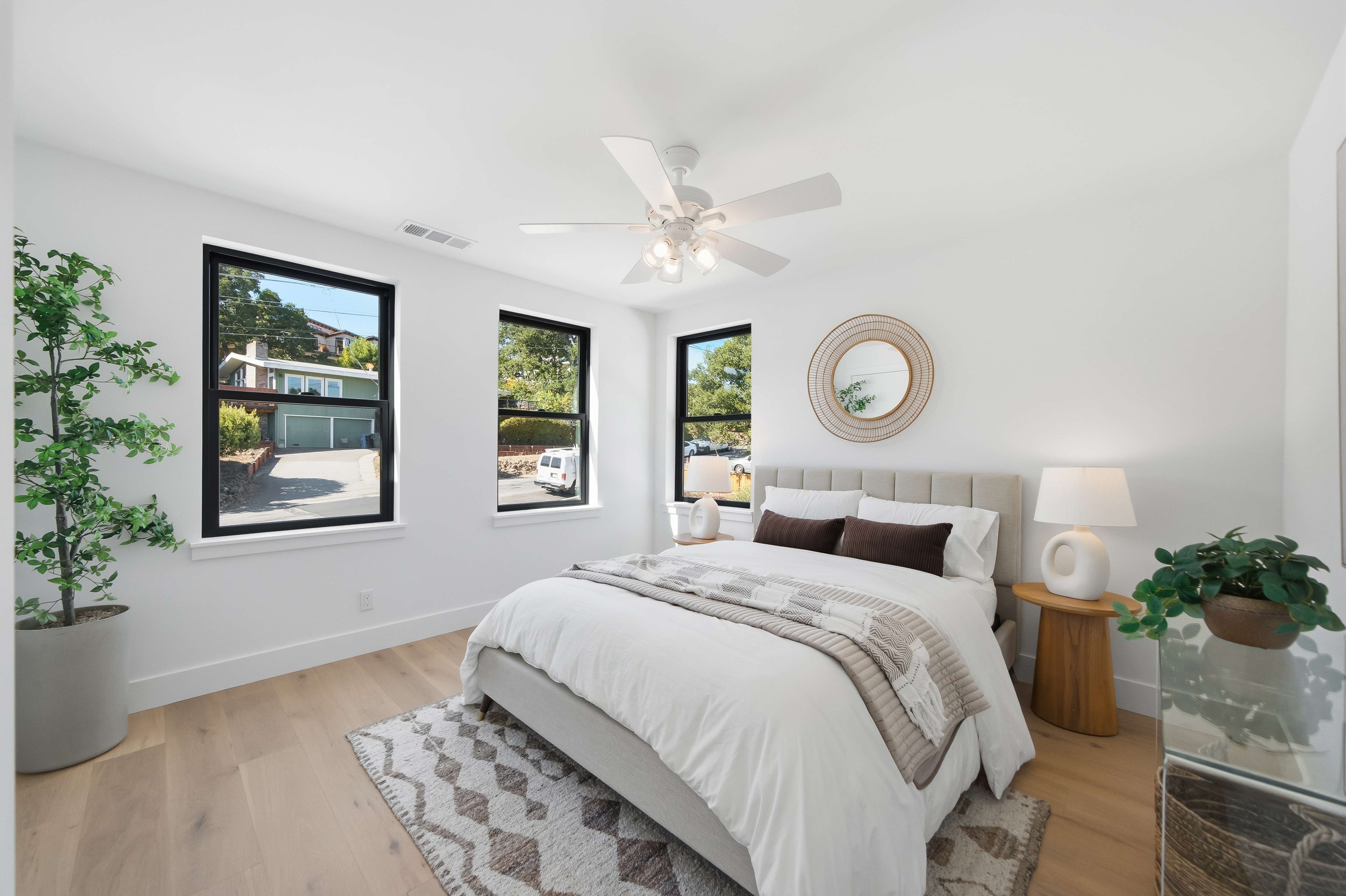  Quality New Construction in Emerald Hills - 物件實景