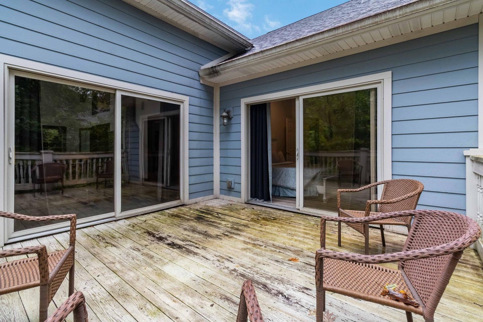 Burnside, Kentucky, 42519, United States, 5 Bedrooms Bedrooms, ,4 BathroomsBathrooms,Residential,For Sale,1978974