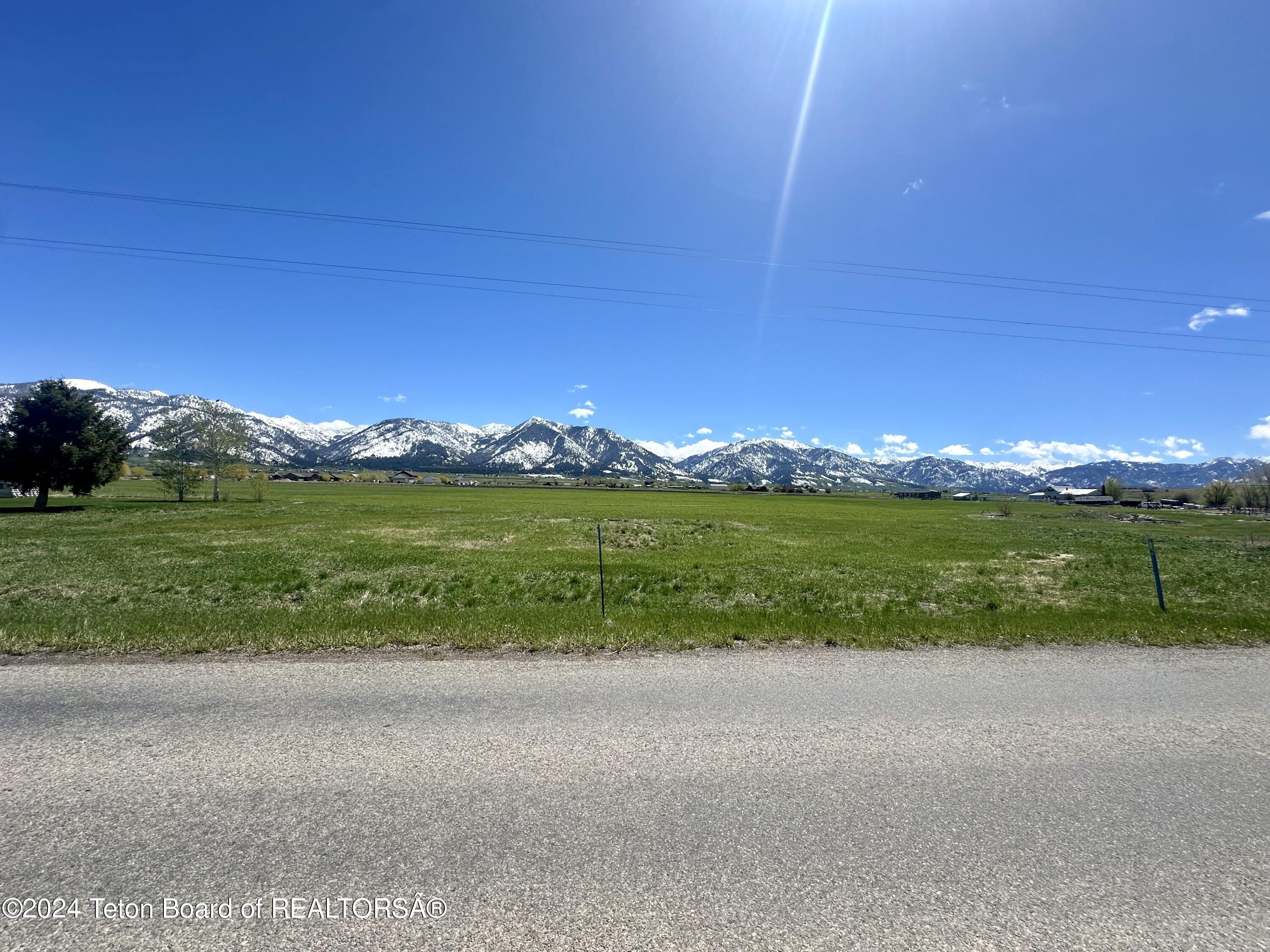 Thayne, Wyoming, 83127, United States, ,Residential,For Sale,1921409