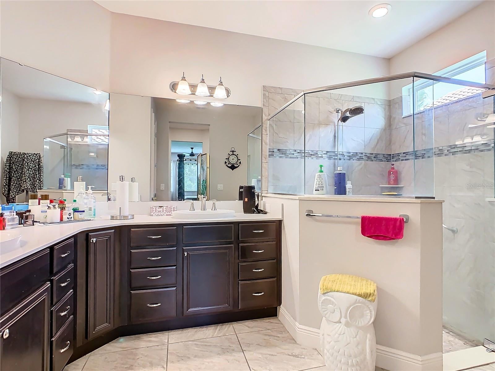 KISSIMMEE, Florida, 34746, United States, 4 Bedrooms Bedrooms, ,4 BathroomsBathrooms,Residential,For Sale,1976341