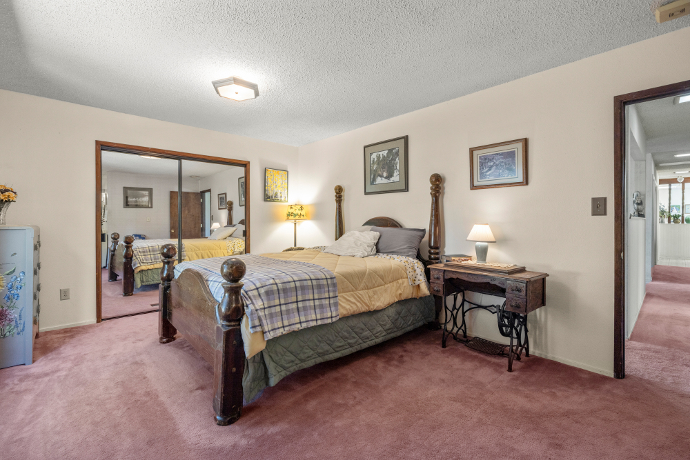 KLAMATH FALLS, Oregon, 97603, United States, 3 Bedrooms Bedrooms, ,2 BathroomsBathrooms,Residential,For Sale,1984285