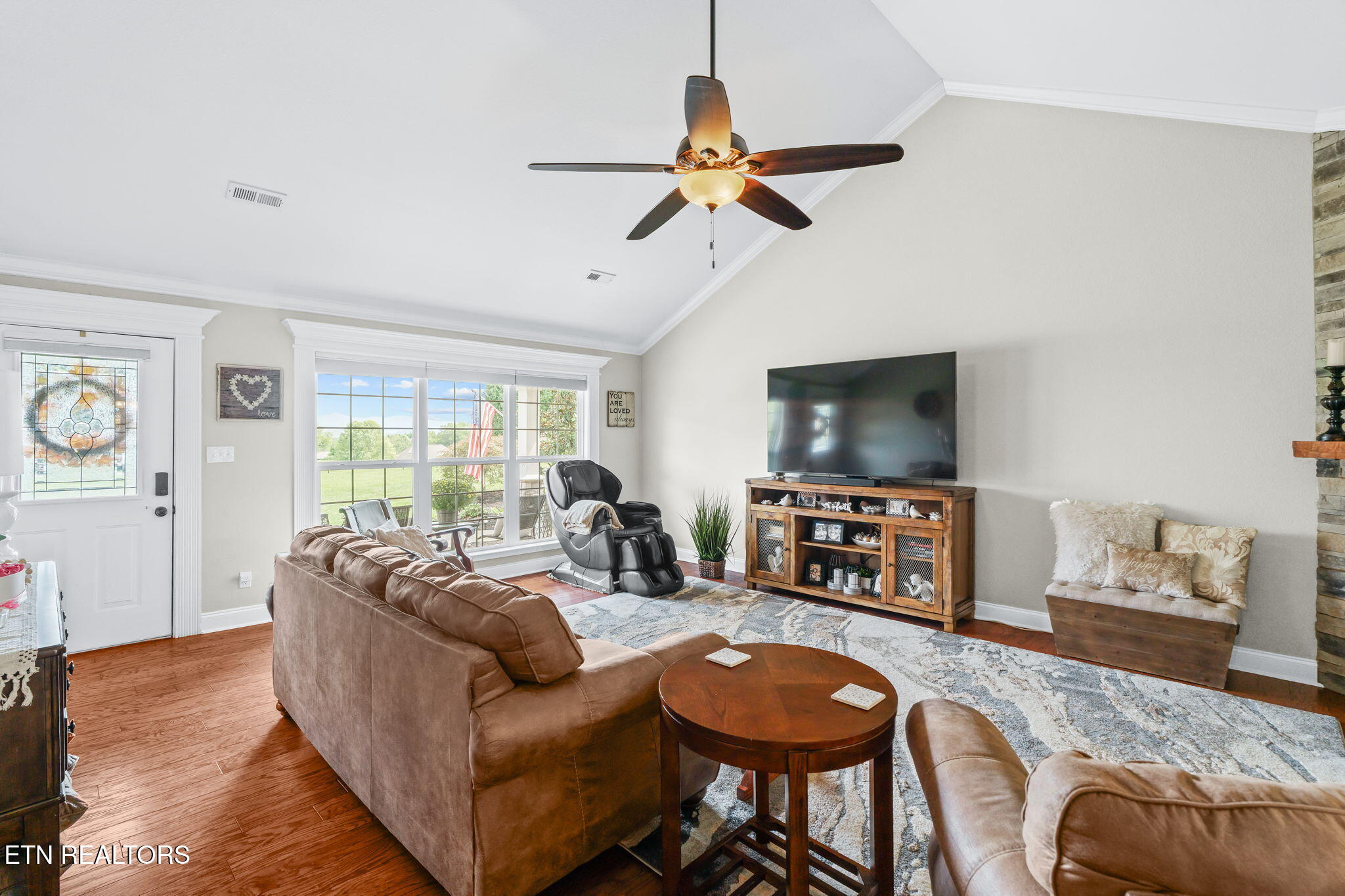 Maryville, Tennessee, 37803, United States, 3 Bedrooms Bedrooms, ,2 BathroomsBathrooms,Residential,For Sale,1942591