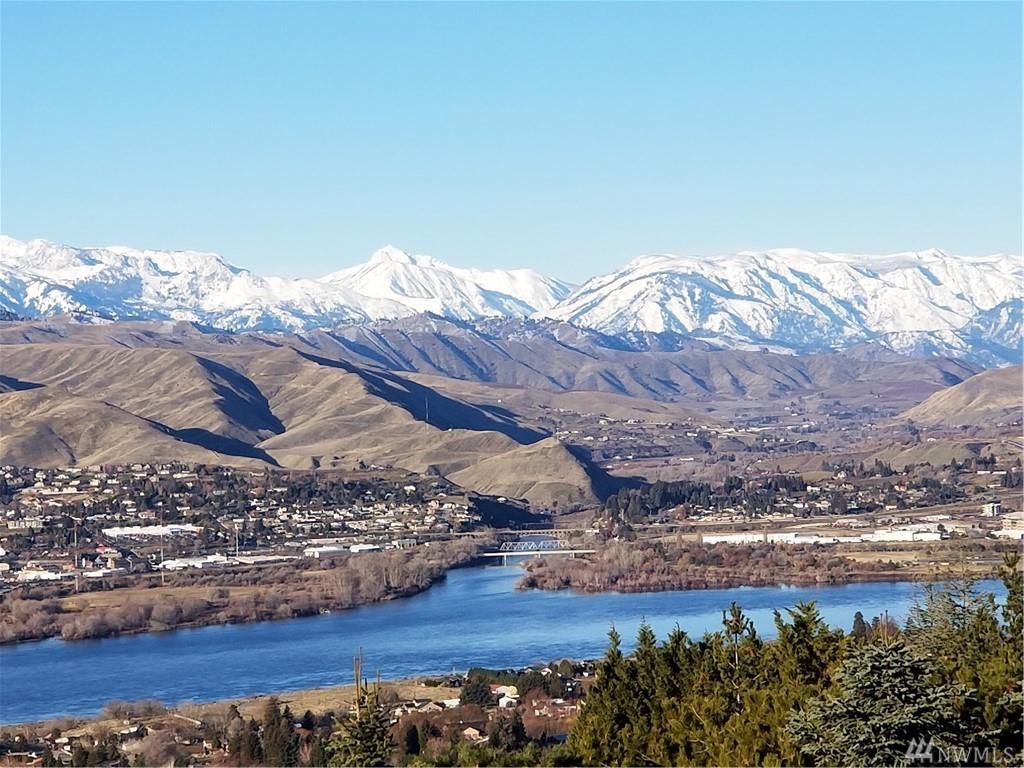 2467 Twin Peaks View, East Wenatchee, Washington, 98802, United States, 4 Bedrooms Bedrooms, ,3 BathroomsBathrooms,Residential,For Sale,2467 Twin Peaks View,1435324