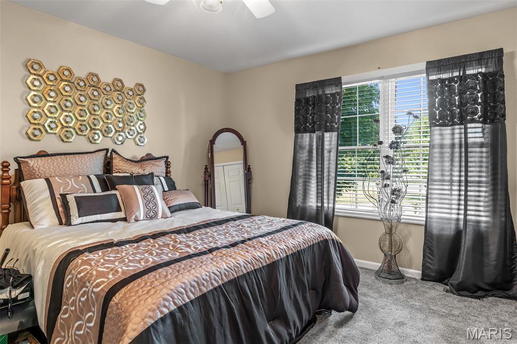 Farmington, Missouri, 63640, United States, 3 Bedrooms Bedrooms, ,3 BathroomsBathrooms,Residential,For Sale,1942281