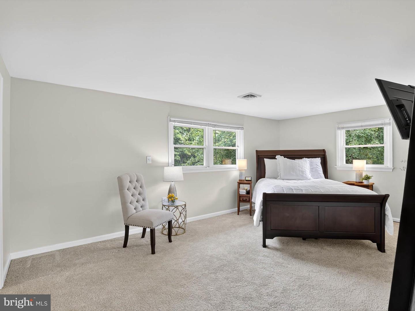 Lancaster, Pennsylvania, 17601, United States, 4 Bedrooms Bedrooms, ,3 BathroomsBathrooms,Residential,For Sale,2003108