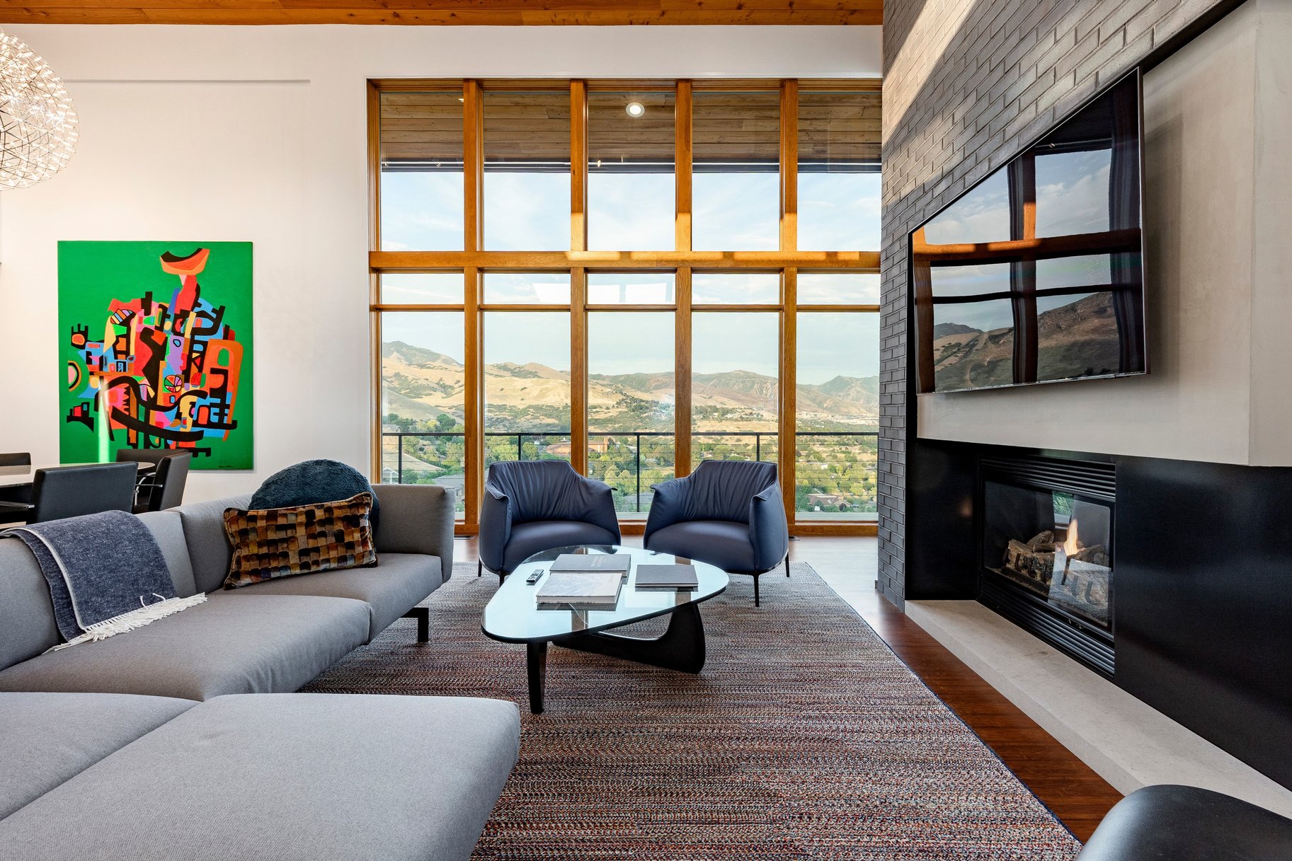  Stunning Contemporary Home with Commanding Views - 物件實景