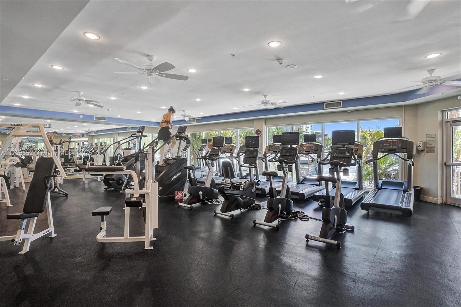 Aventura, Florida, 33180, United States, 2 Bedrooms Bedrooms, ,3 BathroomsBathrooms,Residential,For Sale,1690354