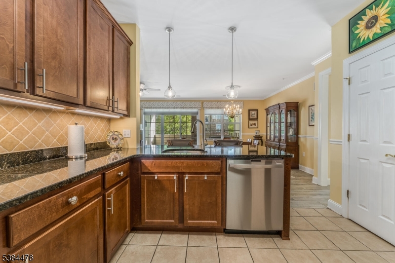 Franklin Twp., New Jersey, 08873, United States, 2 Bedrooms Bedrooms, ,2 BathroomsBathrooms,Residential,For Sale,1950649