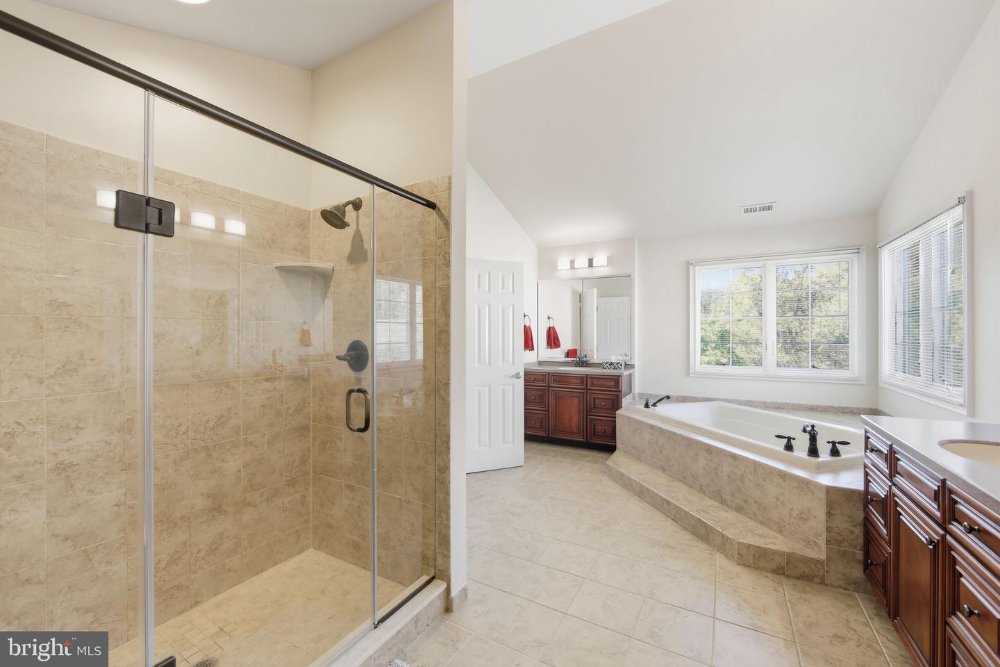 Chester Springs, Pennsylvania, 19425, United States, 4 Bedrooms Bedrooms, ,5 BathroomsBathrooms,Residential,For Sale,1987740