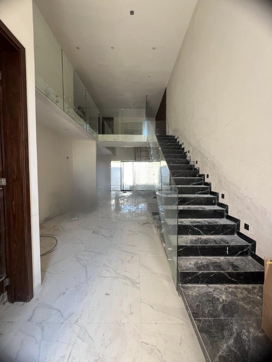 Torreón, Coahuila de Zaragoza, 27023, Mexico, 3 Bedrooms Bedrooms, ,4 BathroomsBathrooms,Residential,For Sale,1994816