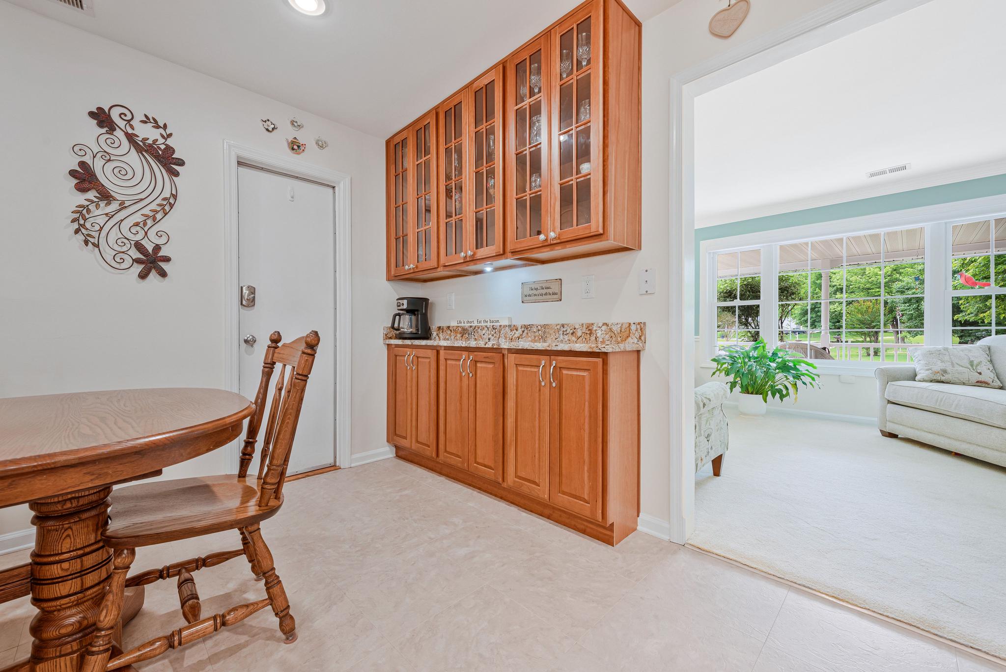 Bowie, Maryland, 20716, United States, 4 Bedrooms Bedrooms, ,2 BathroomsBathrooms,Residential,For Sale,2048193