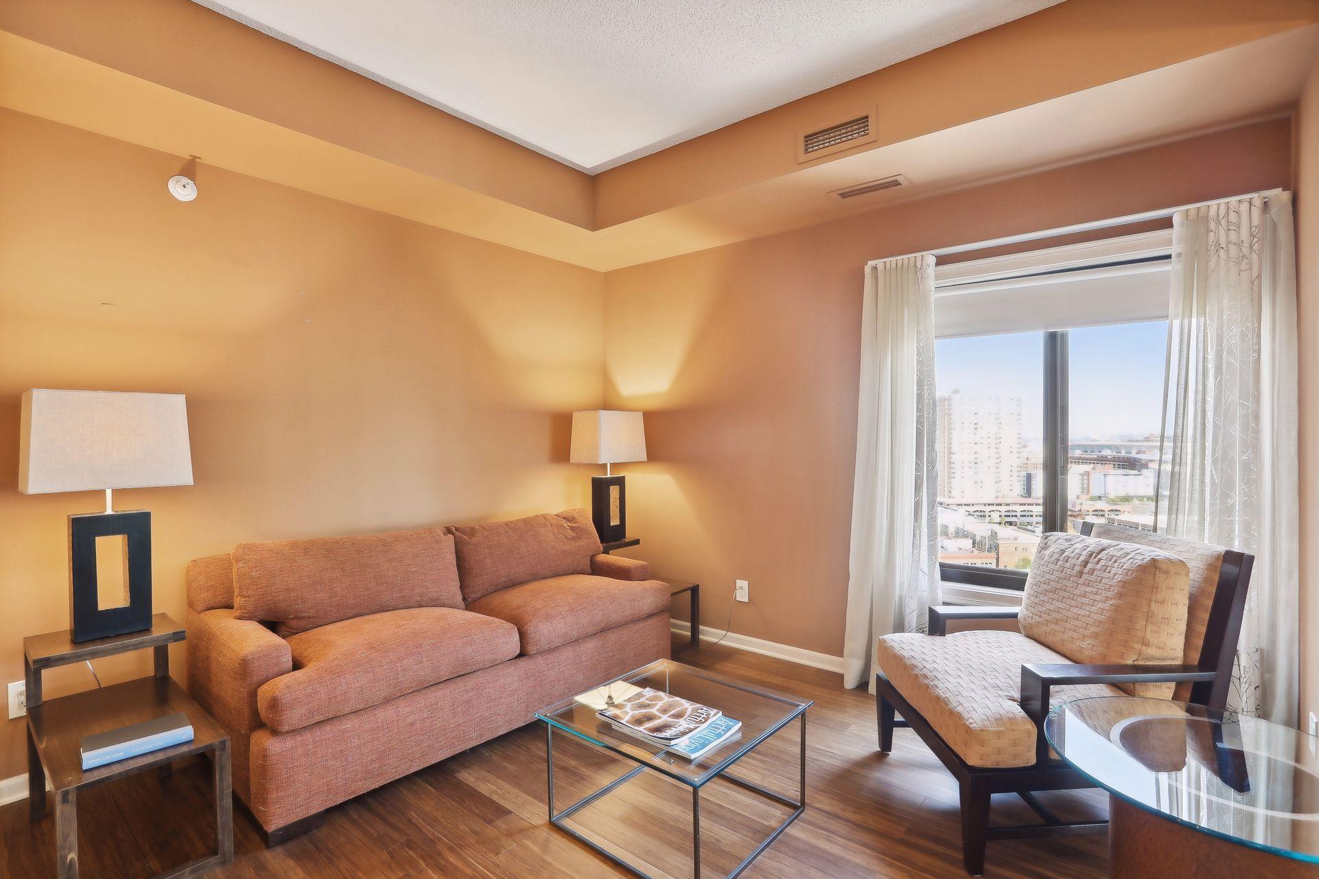 Minneapolis, Minnesota, 55403, United States, 2 Bedrooms Bedrooms, ,1 BathroomBathrooms,Residential,For Sale,1794027
