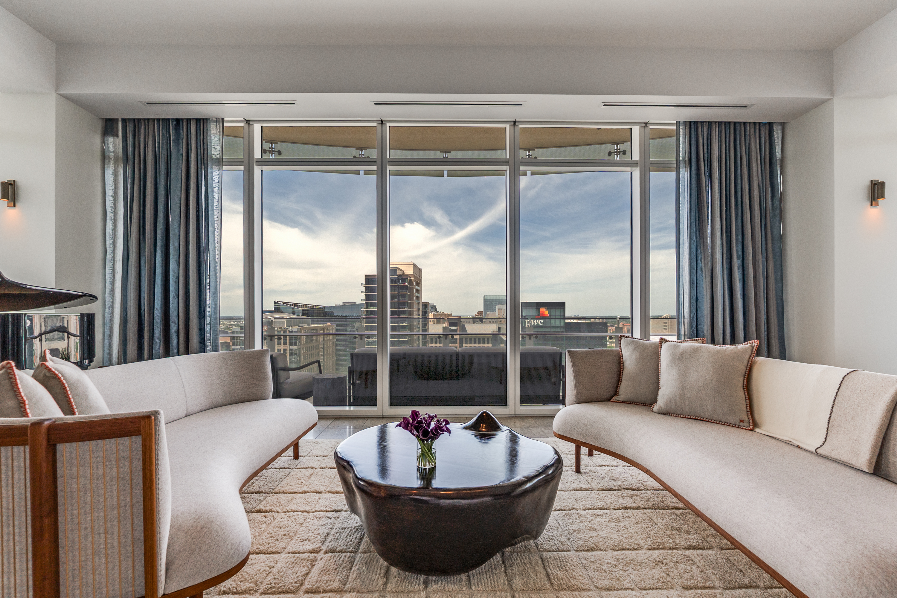  Timeless Elegance with Panoramic Dallas Views - 物件實景