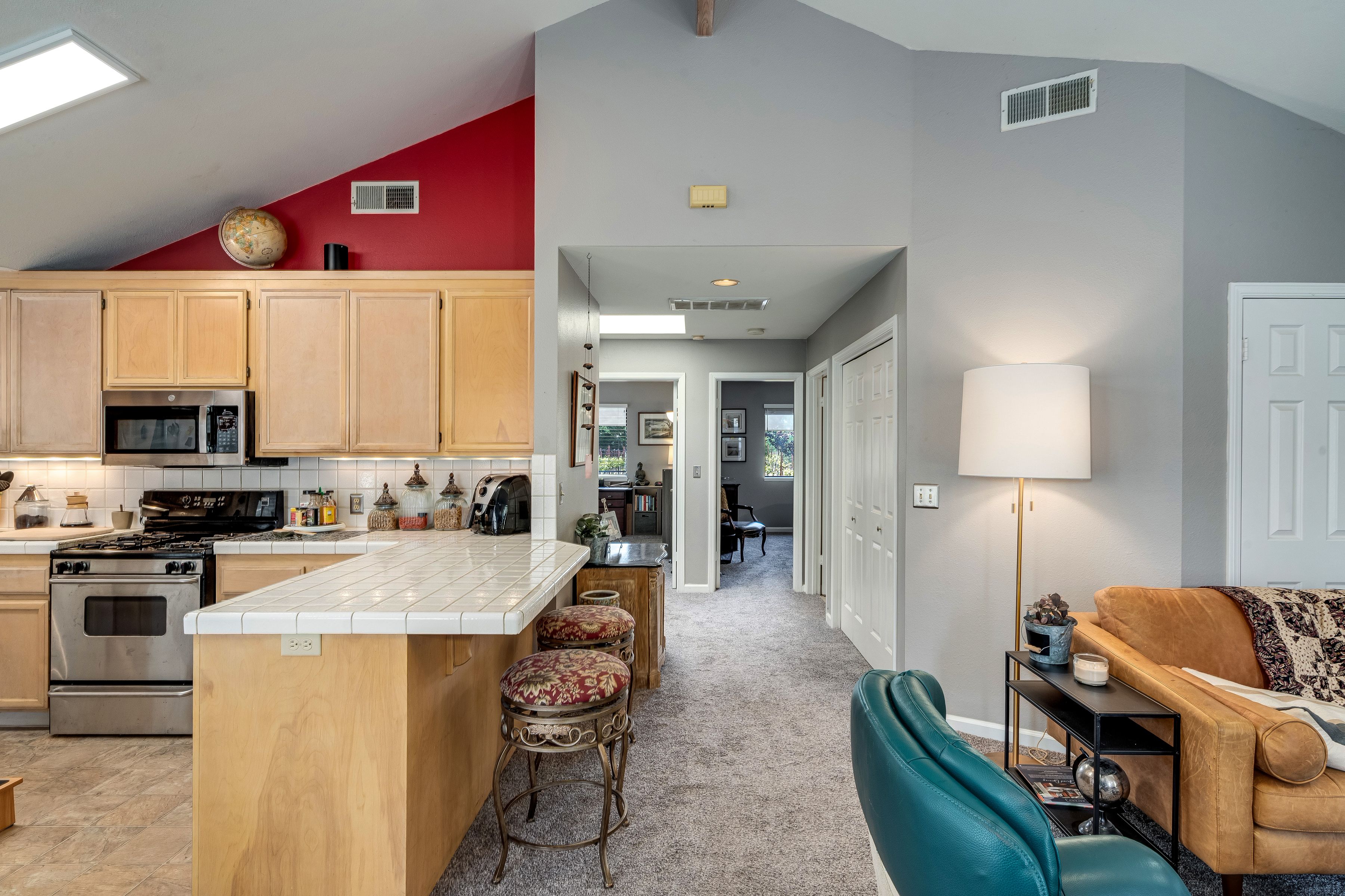  1040 Mount George Avenue - 物件實景