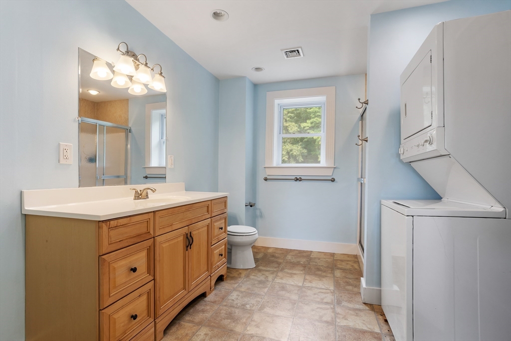 Groton, Massachusetts, 01450, United States, 3 Bedrooms Bedrooms, ,2 BathroomsBathrooms,Residential,For Sale,1983449