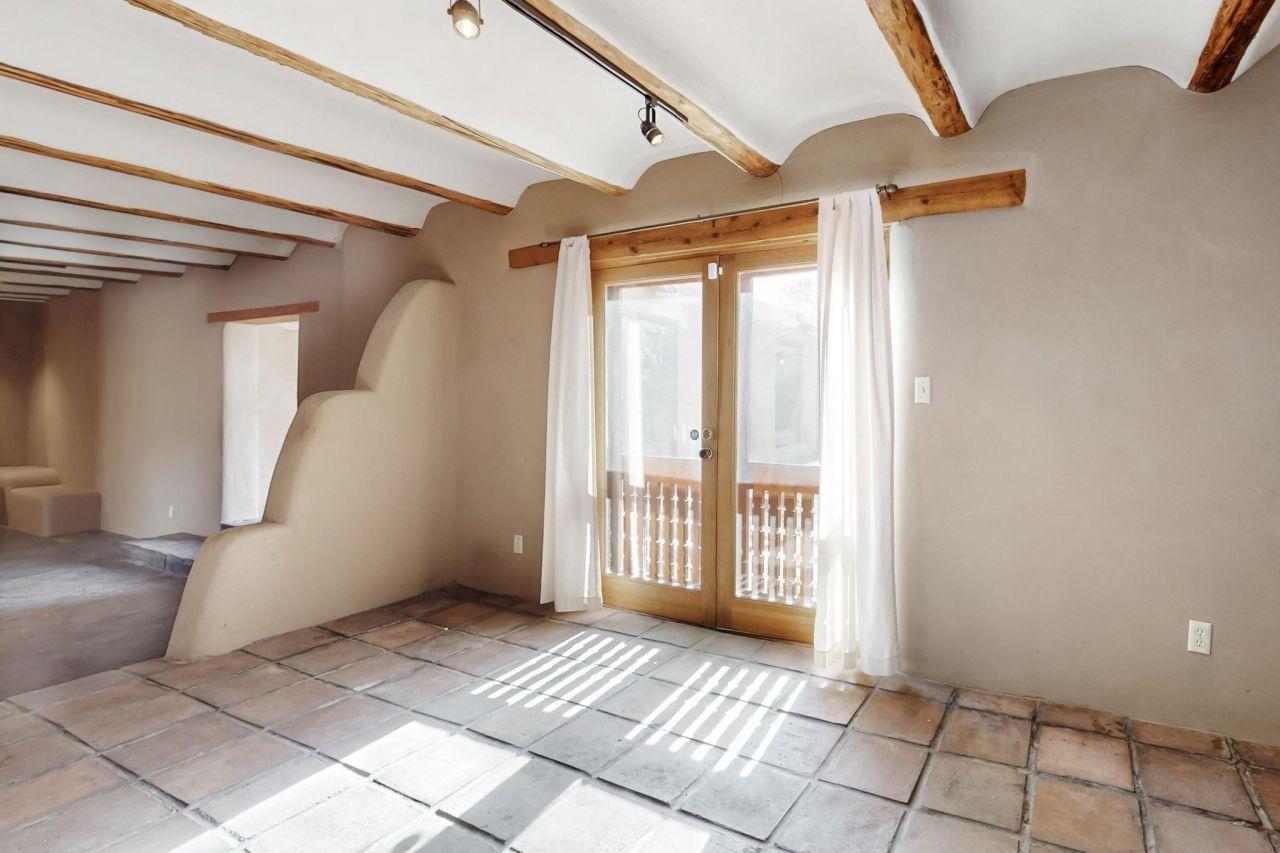 La Mesilla, New Mexico, 87532, United States, 5 Bedrooms Bedrooms, ,2 BathroomsBathrooms,Residential,For Sale,1762122