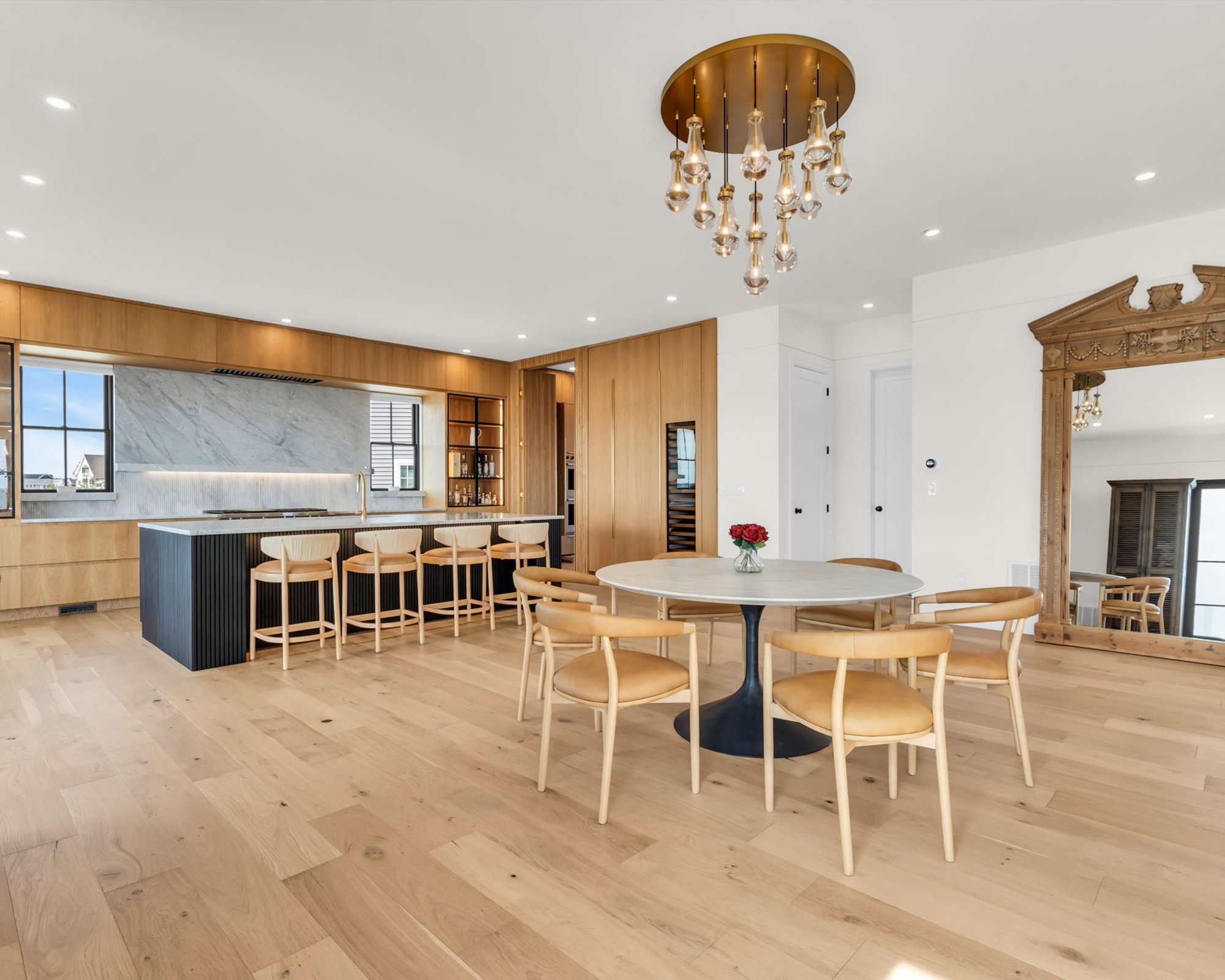 Exceptional Custom Built Waterfront Home - 物件實景