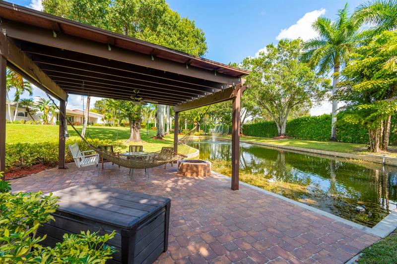 Parkland, Florida, 33067, United States, 5 Bedrooms Bedrooms, ,4 BathroomsBathrooms,Residential,For Sale,1990344