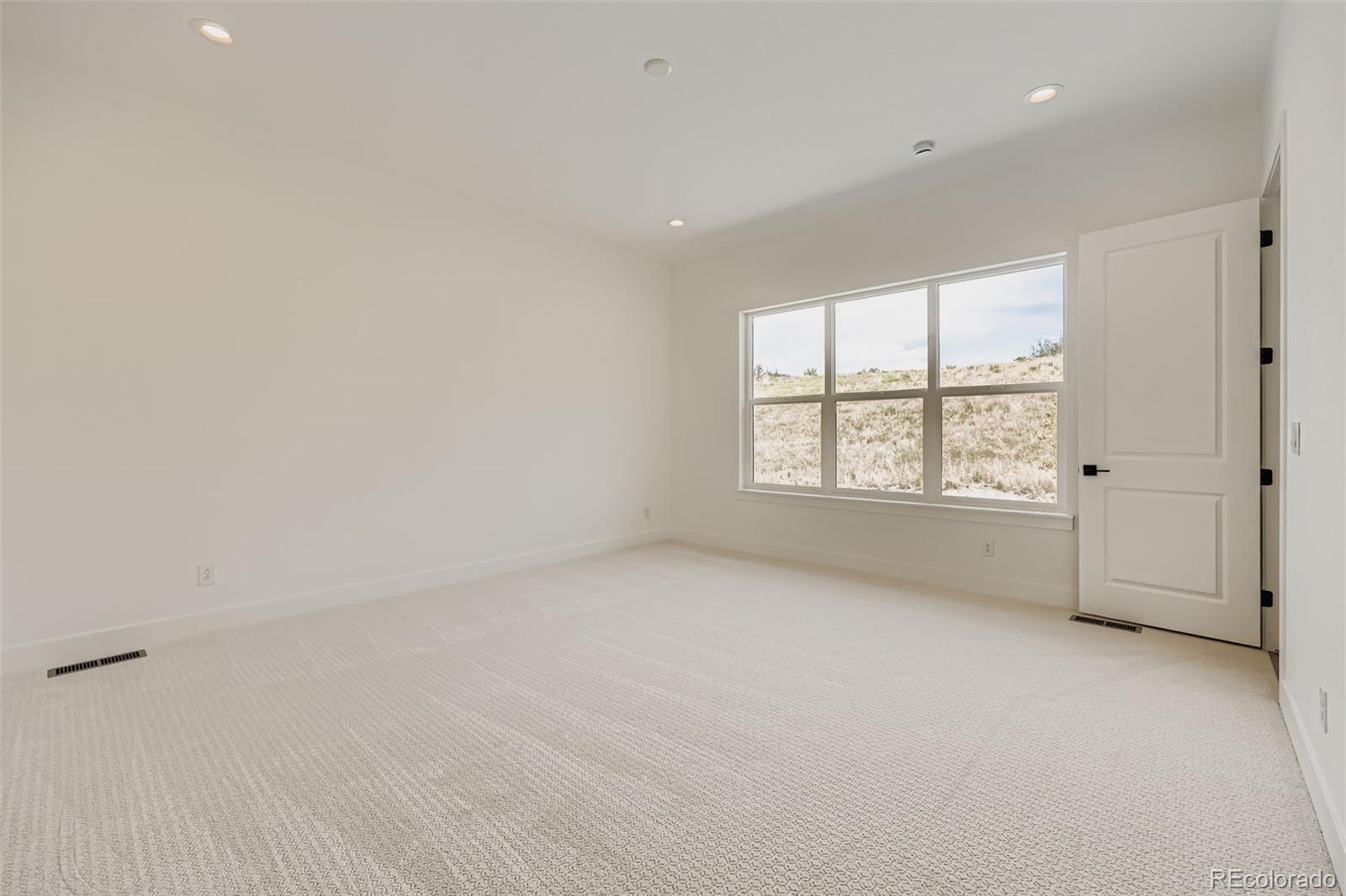 Castle Rock, Colorado, 80104, United States, 2 Bedrooms Bedrooms, ,2 BathroomsBathrooms,Residential,For Sale,1902187