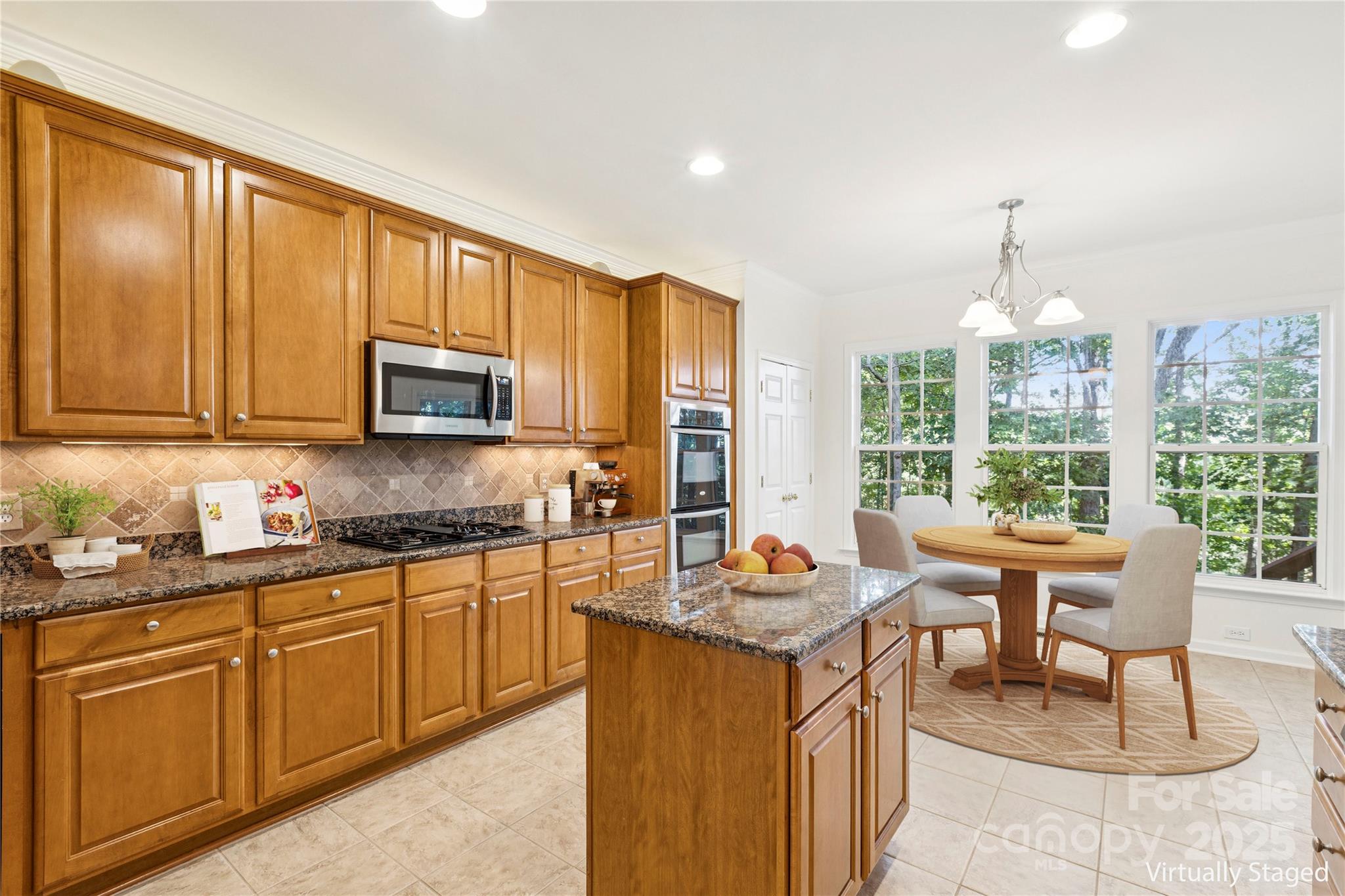 Tega Cay, South Carolina, 29708, United States, 4 Bedrooms Bedrooms, ,4 BathroomsBathrooms,Residential,For Sale,1906873