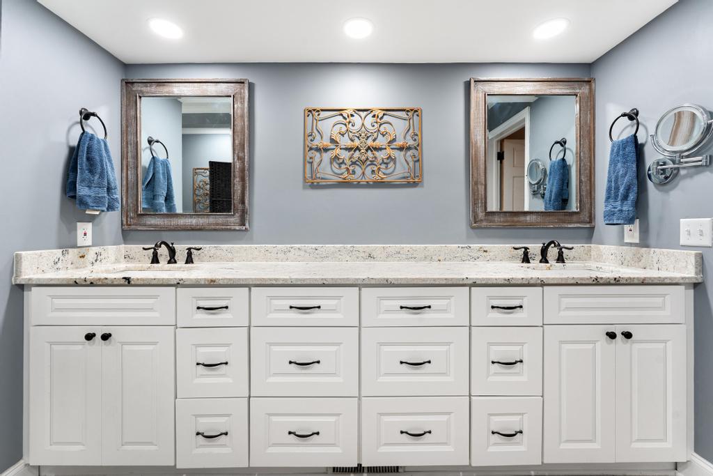 Hartwell, Georgia, 30643, United States, 4 Bedrooms Bedrooms, ,3 BathroomsBathrooms,Residential,For Sale,1989315