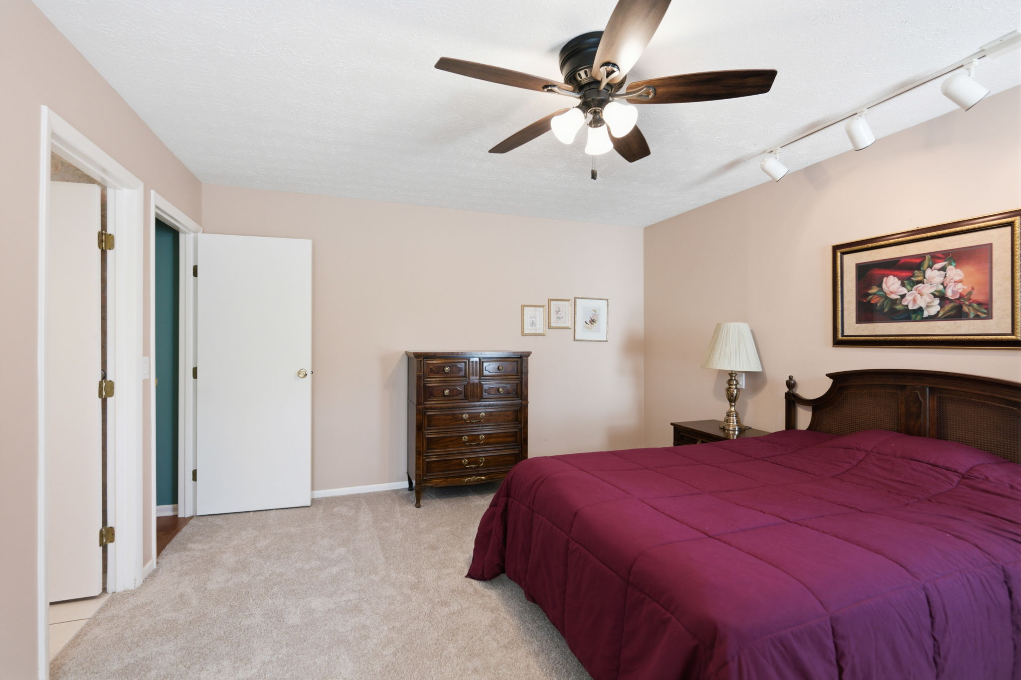  2 Boxwood Court, Cincinnati, OH 45246 - 物件實景