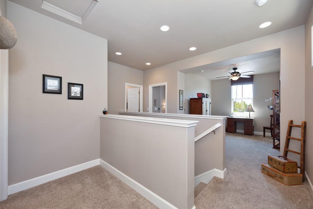 Folsom, California, 95630, United States, 2 Bedrooms Bedrooms, ,3 BathroomsBathrooms,Residential,For Sale,1917573